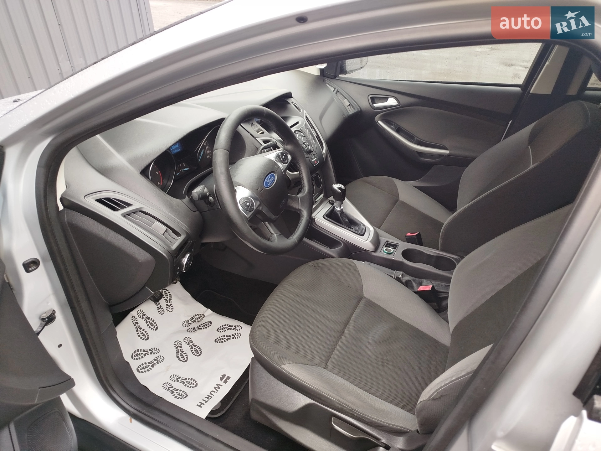 2011 Ford Focus - мініатюра 11