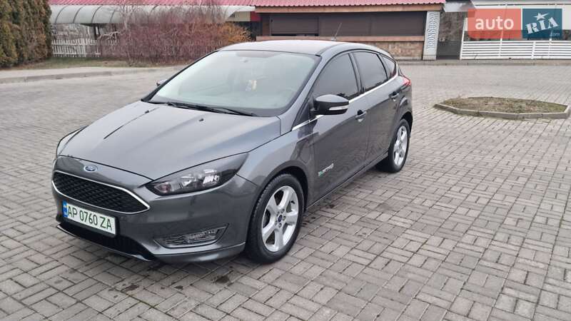 Хэтчбек Ford Focus 2017 в 