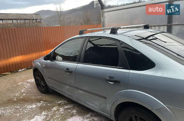 Седан Ford Focus 2005 в Сваляве