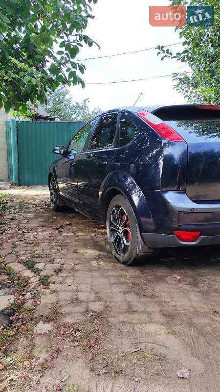 Хэтчбек Ford Focus 2007 в Прилуках