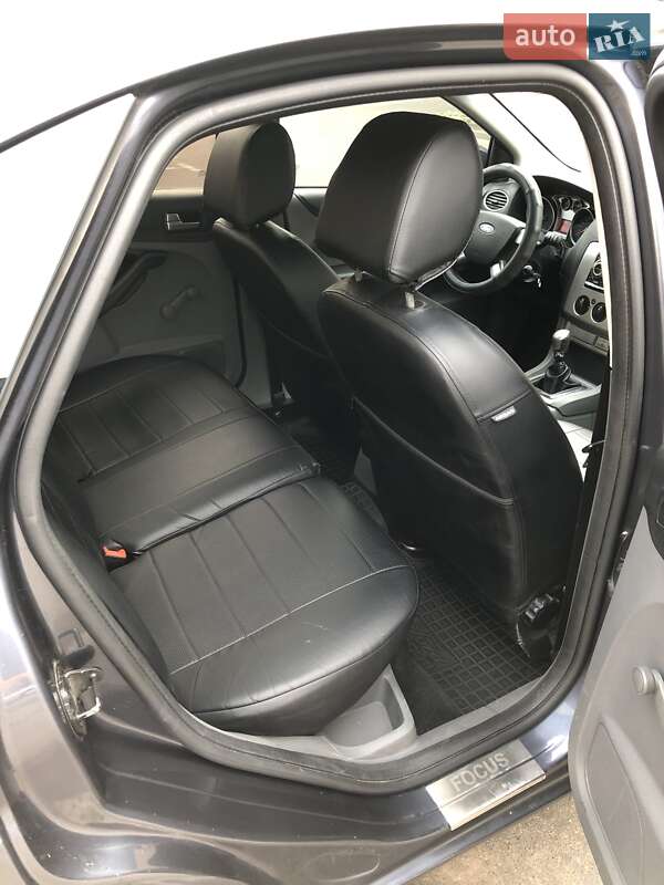 Седан Ford Focus 2008 в Калиновке