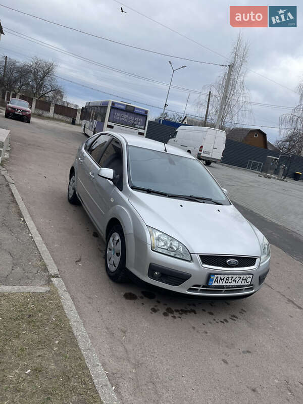 Хэтчбек Ford Focus 2005 в Житомире