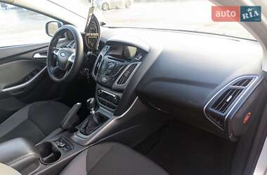 Универсал Ford Focus 2014 в 
