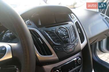 Универсал Ford Focus 2014 в 
