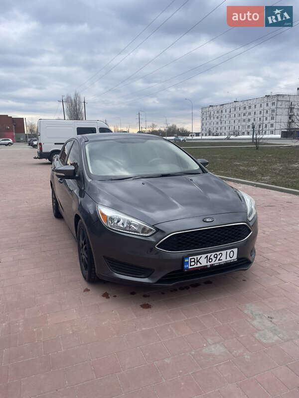 Седан Ford Focus 2016 в Остроге фото 2 Седан Ford Focus 2016 в Остроге