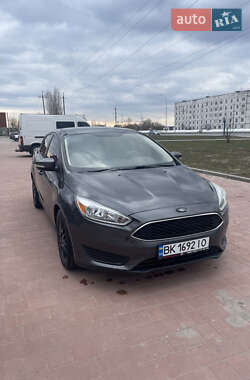 Седан Ford Focus 2016 в 