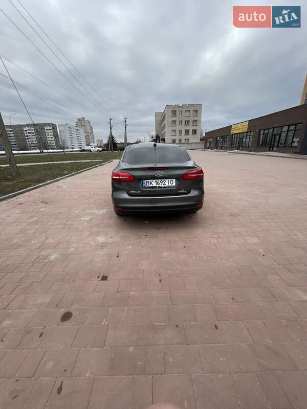 Седан Ford Focus 2016 в Остроге фото 5 Седан Ford Focus 2016 в Остроге