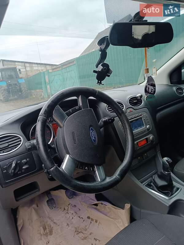 Универсал Ford Focus 2010 в Хмельнике