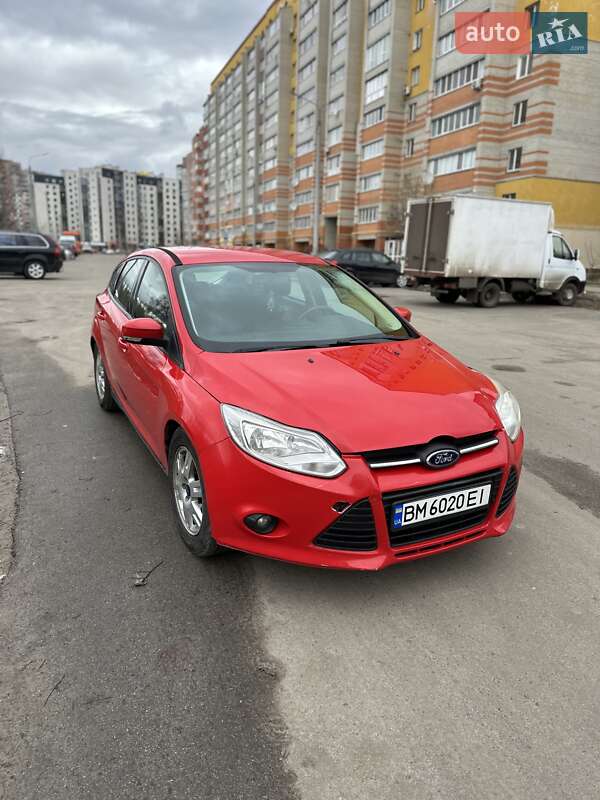Хэтчбек Ford Focus 2012 в Сумах
