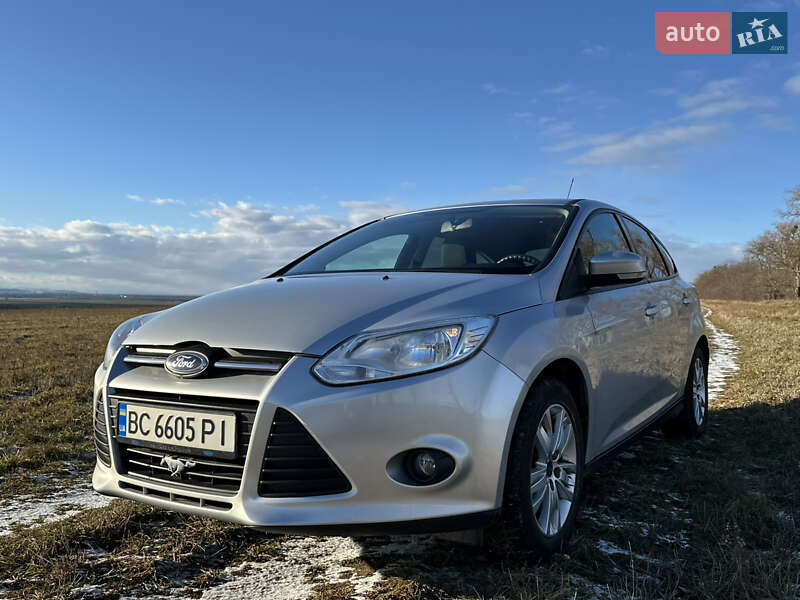 Хэтчбек Ford Focus 2011 в Черновцах