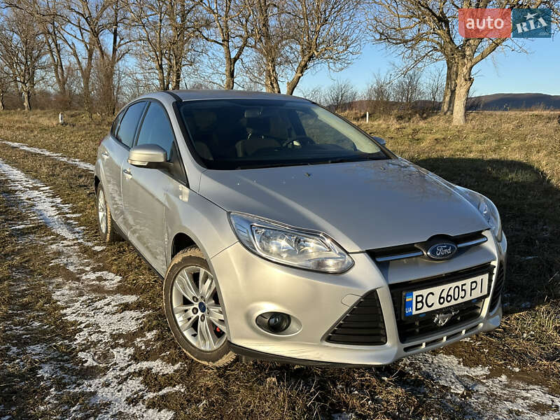 Хэтчбек Ford Focus 2011 в Черновцах
