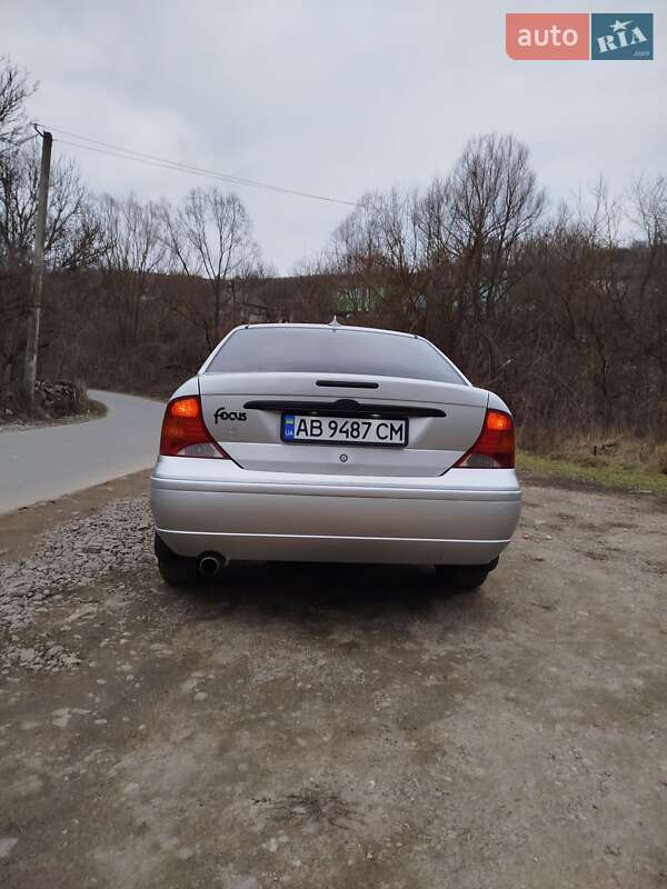 Седан Ford Focus 2002 в Могилев-Подольске