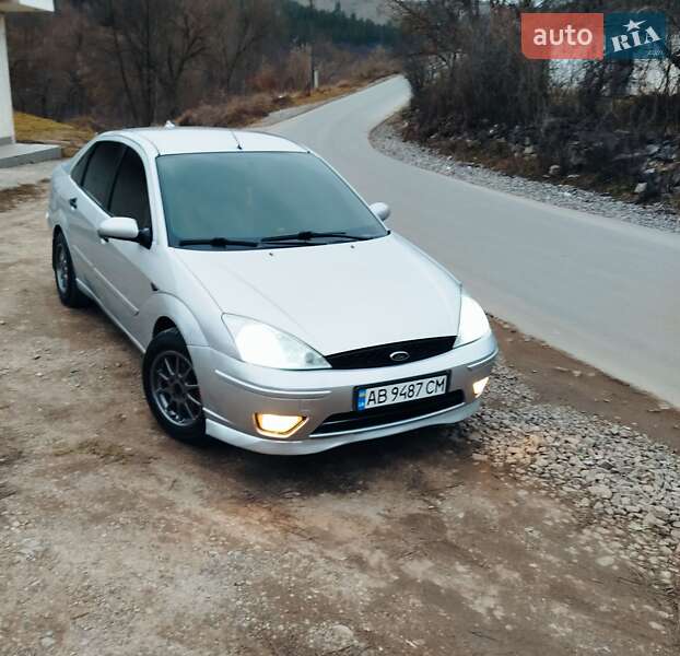 Седан Ford Focus 2002 в Могилев-Подольске