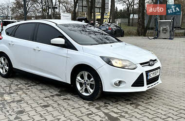 Хэтчбек Ford Focus 2011 в Львове