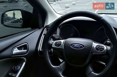 Универсал Ford Focus 2013 в 