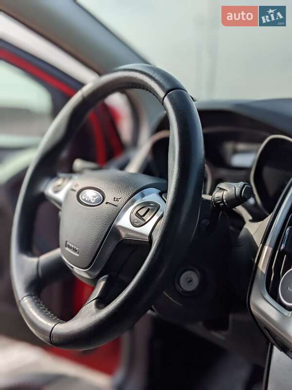 Хэтчбек Ford Focus 2014 в Буче