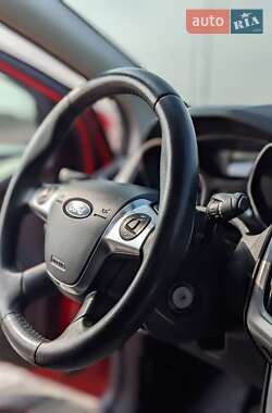 Хэтчбек Ford Focus 2014 в 