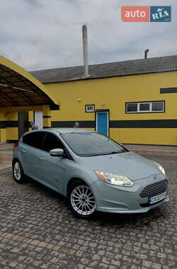 Хэтчбек Ford Focus 2013 в 