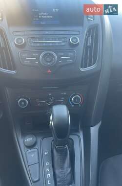Седан Ford Focus 2018 в 