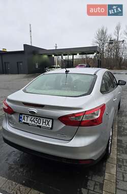 Седан Ford Focus 2012 в 