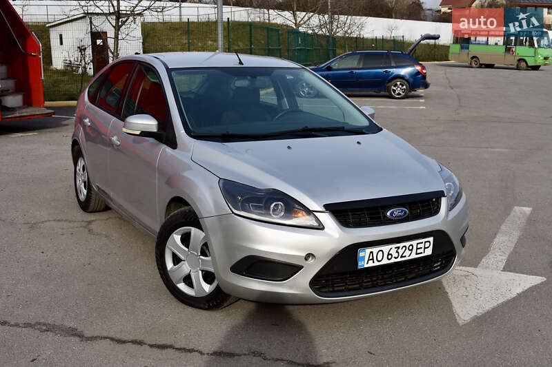 Хетчбек Ford Focus 2010 в Ужгороді