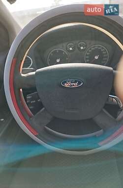 Седан Ford Focus 2006 в 