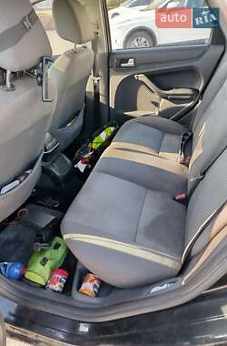 Седан Ford Focus 2006 в 
