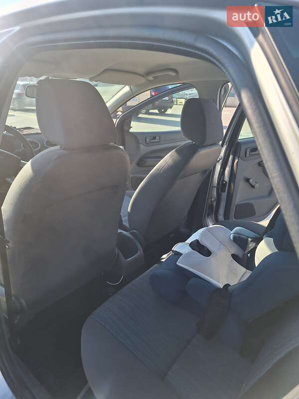 Хетчбек Ford Focus 2005 в Калуші