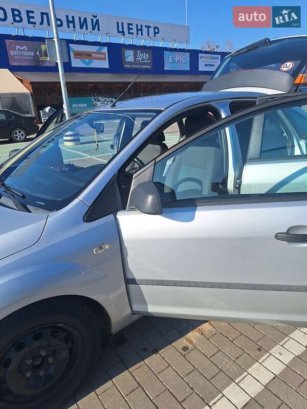 Хетчбек Ford Focus 2005 в Калуші