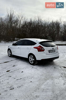 Хэтчбек Ford Focus 2013 в Ромнах