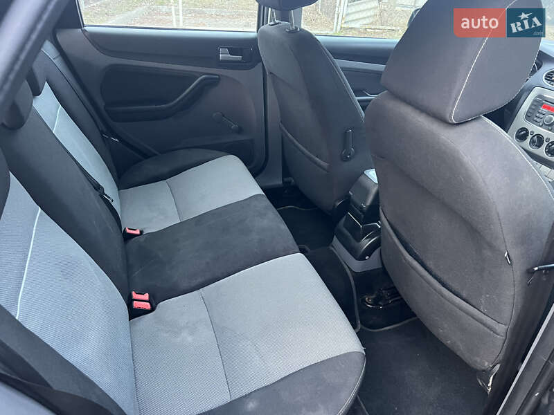 Хэтчбек Ford Focus 2010 в Самборе