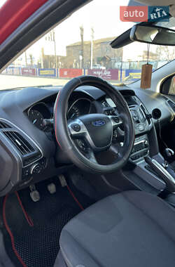 Хэтчбек Ford Focus 2011 в Тернополе