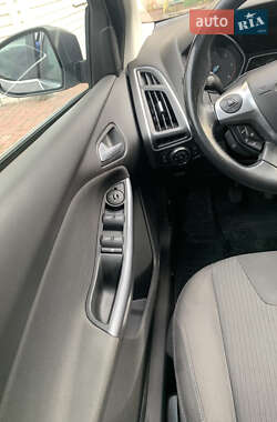Универсал Ford Focus 2011 в 