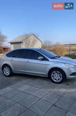 Хетчбек Ford Focus 2009 в Дубні