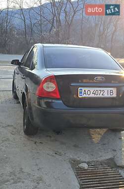 Хэтчбек Ford Focus 2007 в 