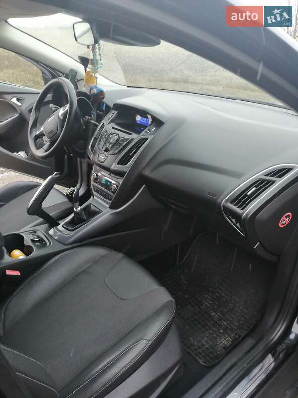 Хэтчбек Ford Focus 2011 в Николаеве фото 32 Хэтчбек Ford Focus 2011 в Николаеве