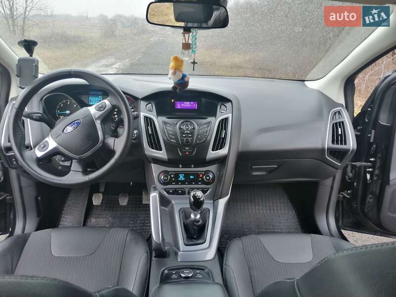 Хэтчбек Ford Focus 2011 в Николаеве фото 33 Хэтчбек Ford Focus 2011 в Николаеве