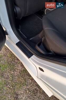 Седан Ford Focus 2015 в 