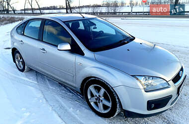 Хетчбек Ford Focus 2005 в Ромнах