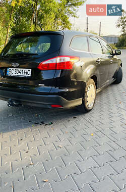 Универсал Ford Focus 2013 в 