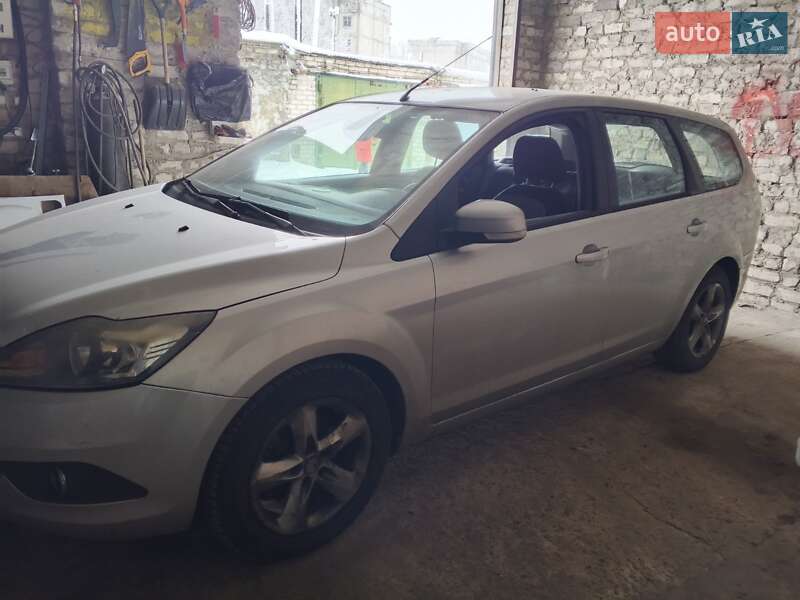 Универсал Ford Focus 2010 в Днепре