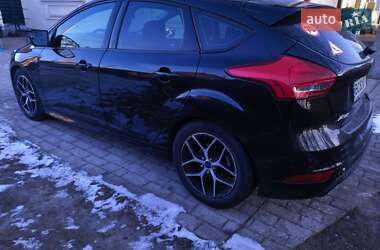 Хэтчбек Ford Focus 2015 в Львове