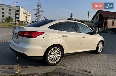 Седан Ford Focus 2017 в 