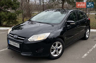 Хэтчбек Ford Focus 2014 в Киеве