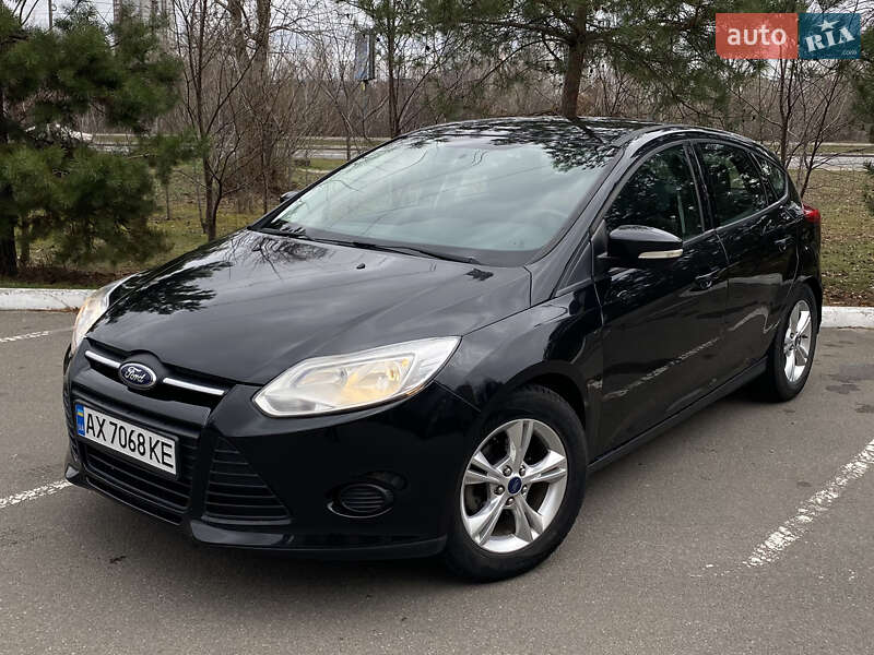 Хэтчбек Ford Focus 2014 в Киеве