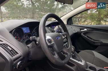 Хэтчбек Ford Focus 2014 в Киеве