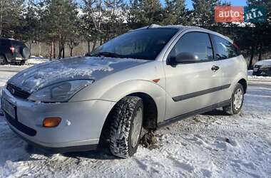 Хэтчбек Ford Focus 2001 в 