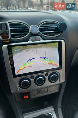Хэтчбек Ford Focus 2008 в 
