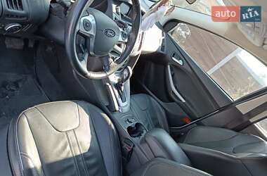 Хэтчбек Ford Focus 2014 в 