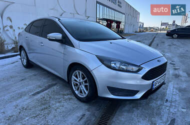 Седан Ford Focus 2015 в 